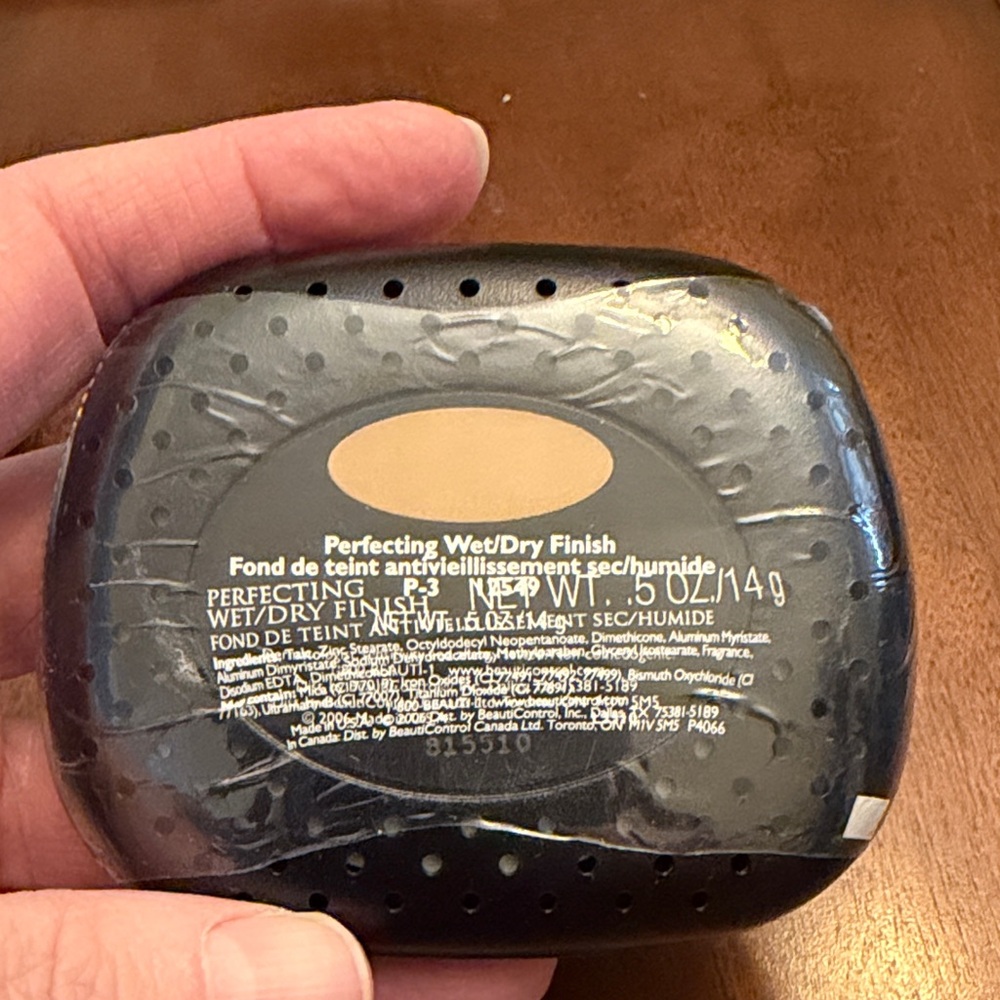 Beauticontrol Perfecting Wet/Dry Finish Compact P-3